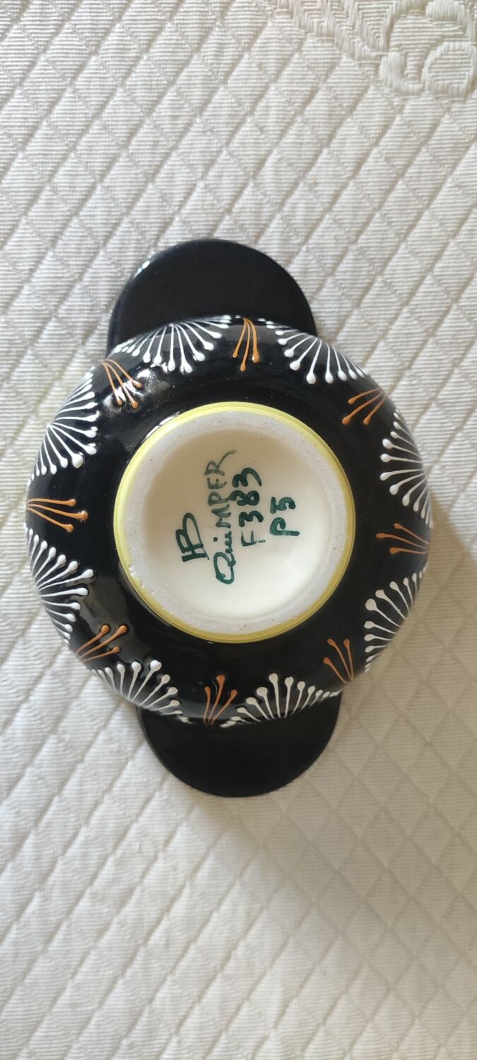 Breton bowl with ears signed HB Quimper