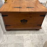 Chest coffee table