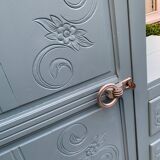 Asymmetrical Parisian wardrobe