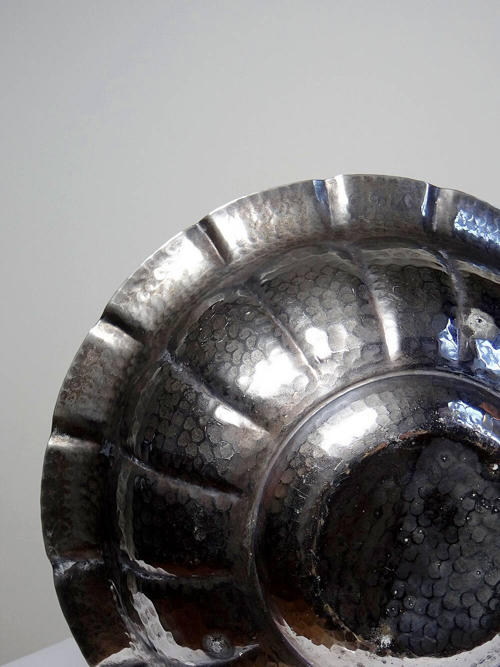 Large basin, bowl, Olri Italy vintage 50s Silver plated hammered
