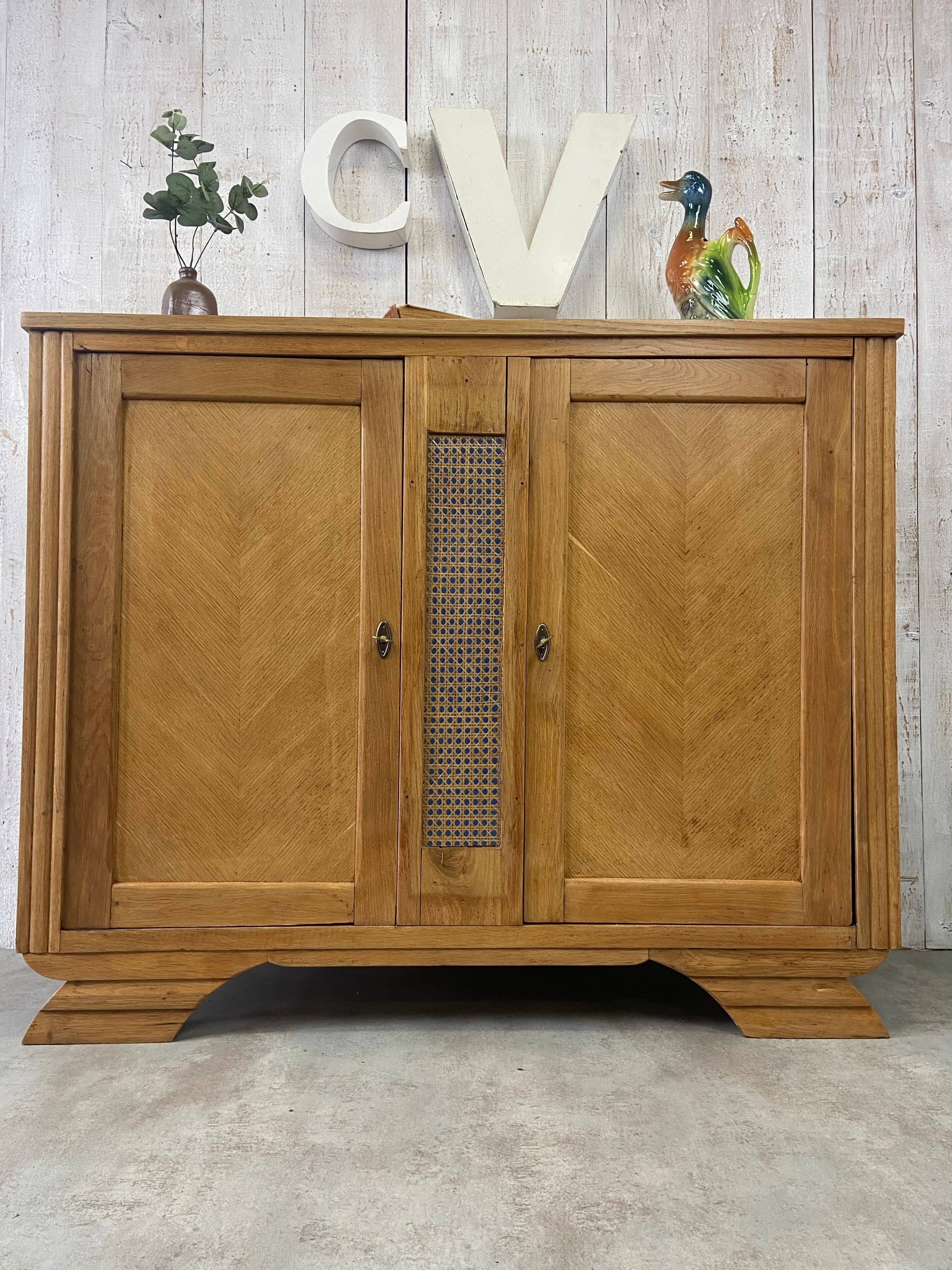 Vintage buffet