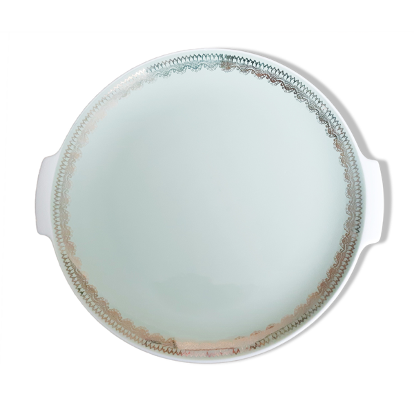 Service de plats Villeroy et Boch, en faience blanche et verte, Mettlach, France Saar