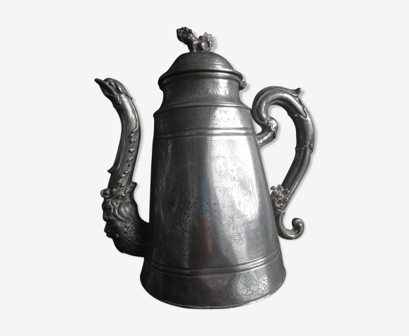 Théière Chinoise en étain de fo marque Qing XIX