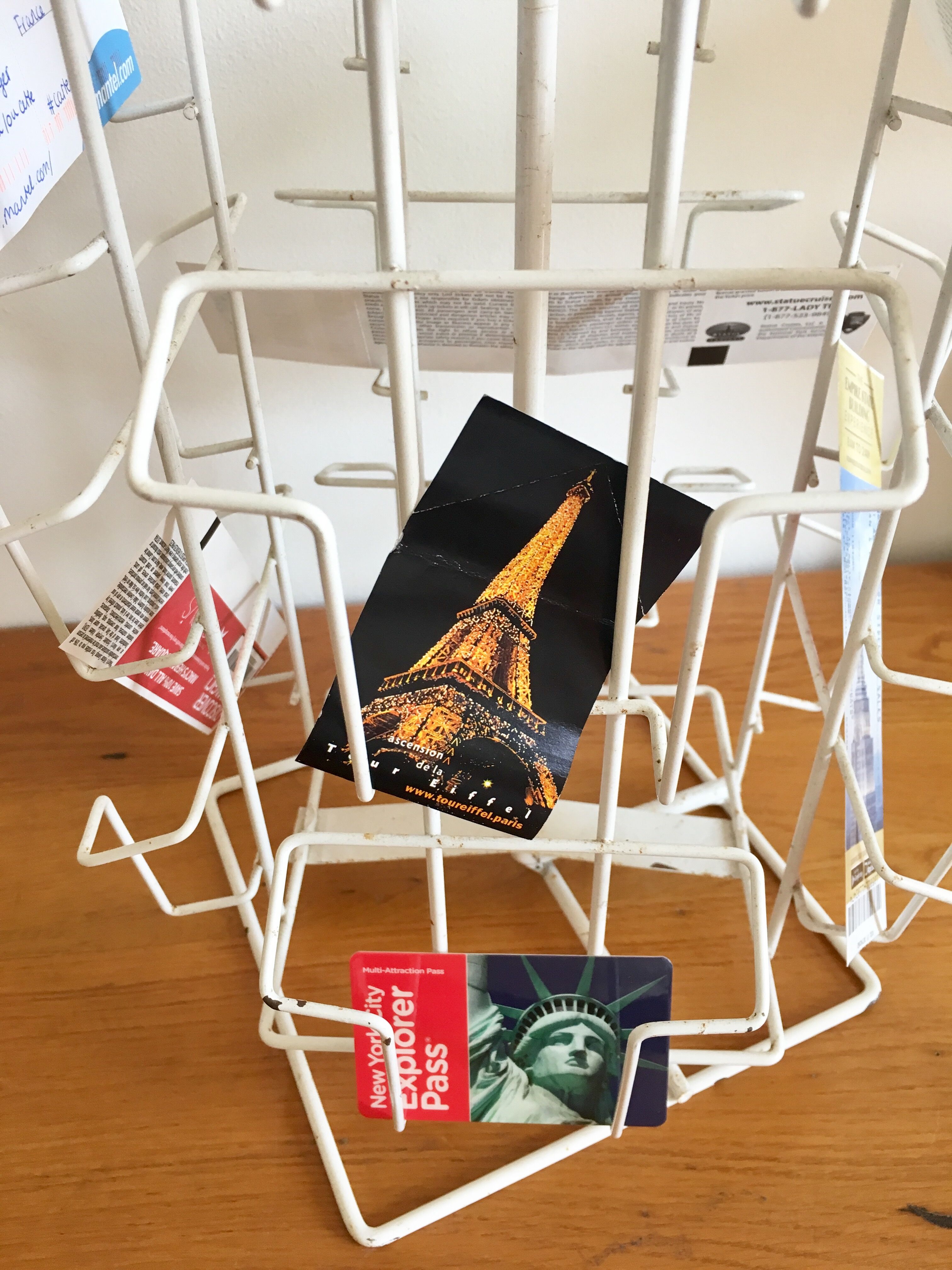 Display turnstile postcards