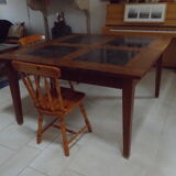 Table bi matter wood and stone