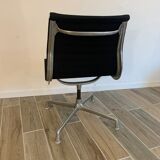 Charles & Ray Eames swivel chair mod EA106 Herman miller
