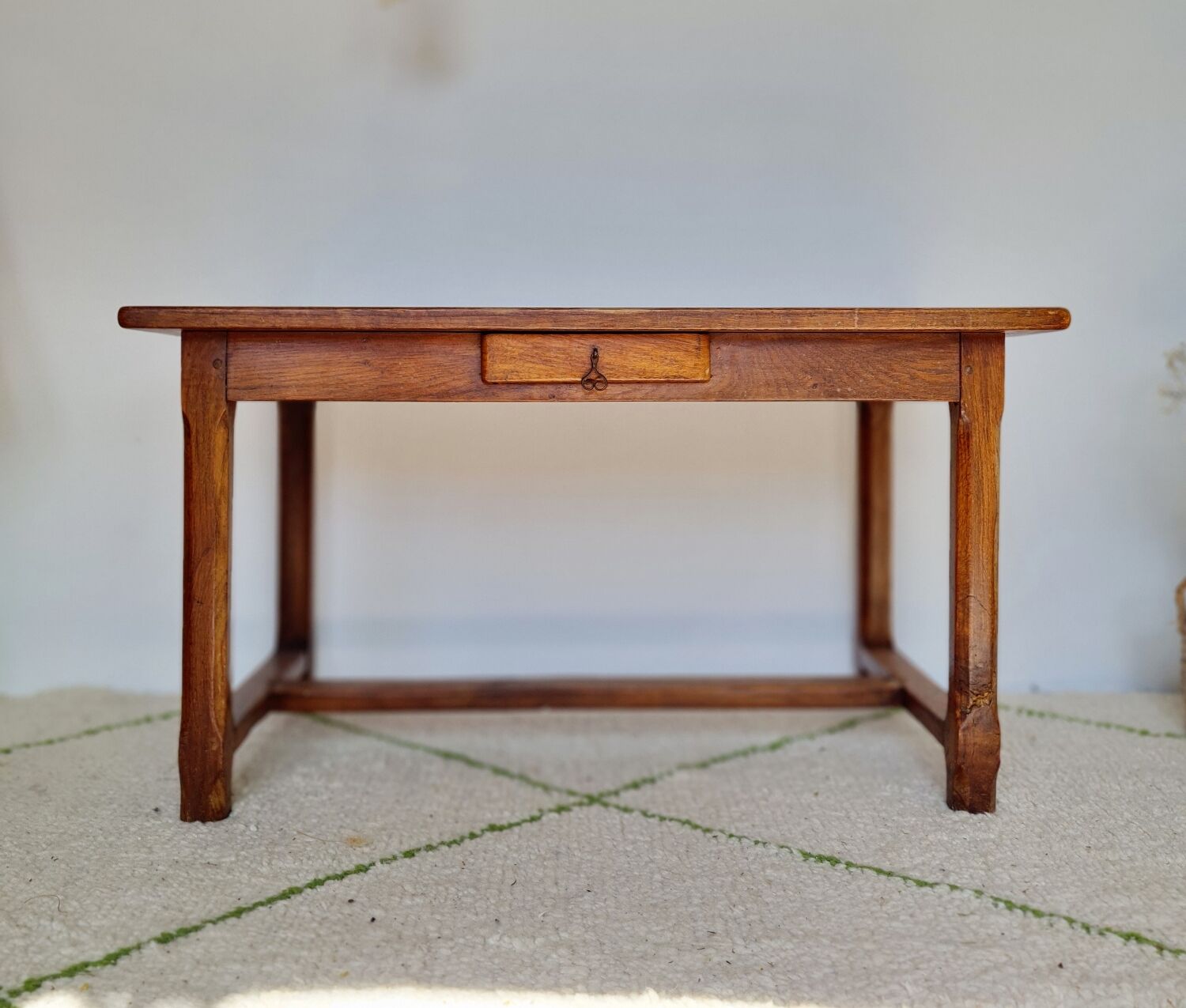 Coffee farmhouse table 1 drawer