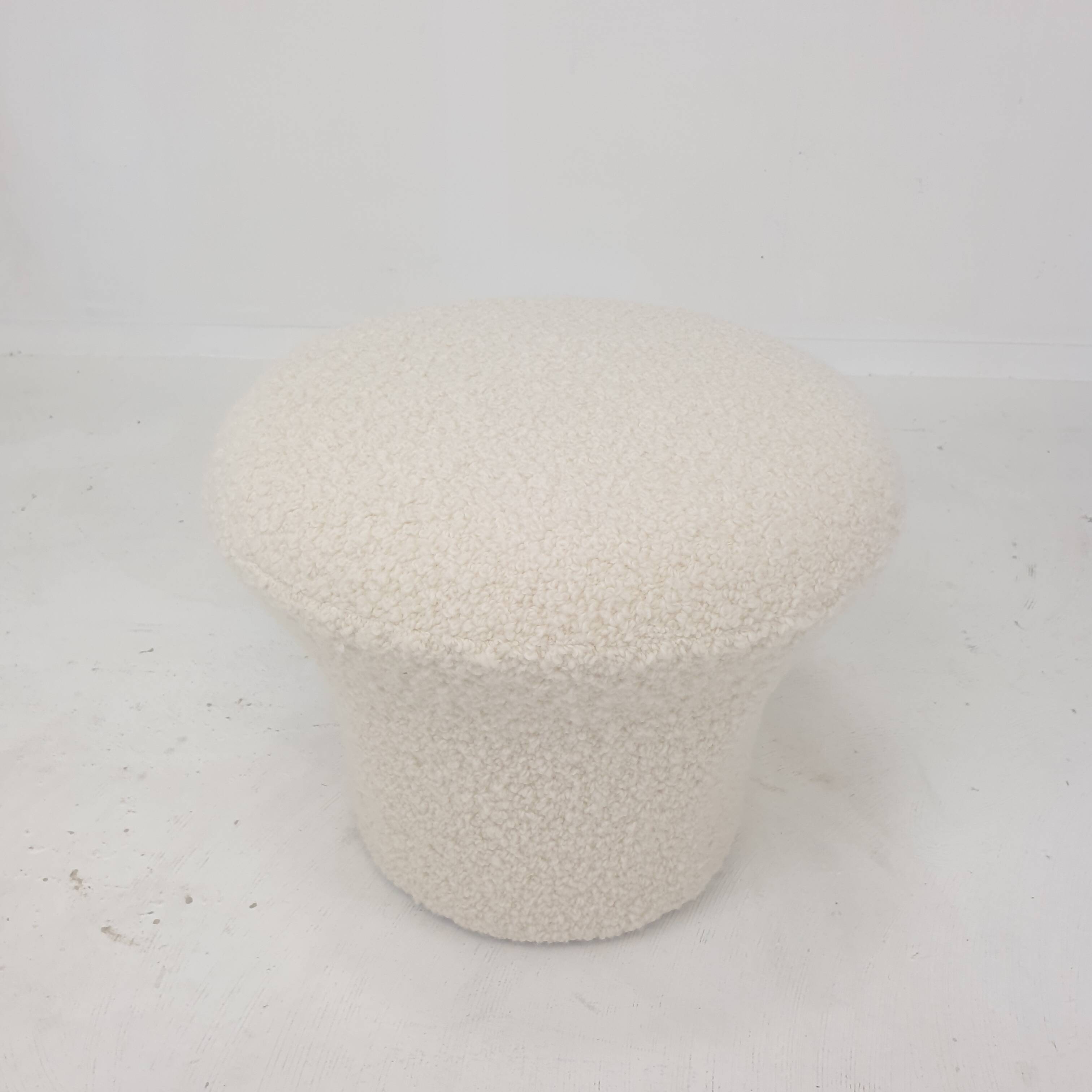 "Big Mushroom" Armchair and Pouf by Pierre Paulin for Artifort
