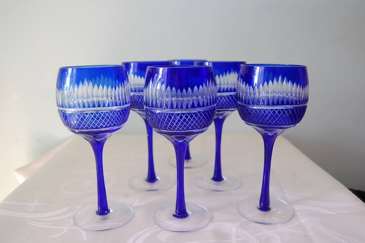 6 colored and engraved glass stemmed glasses