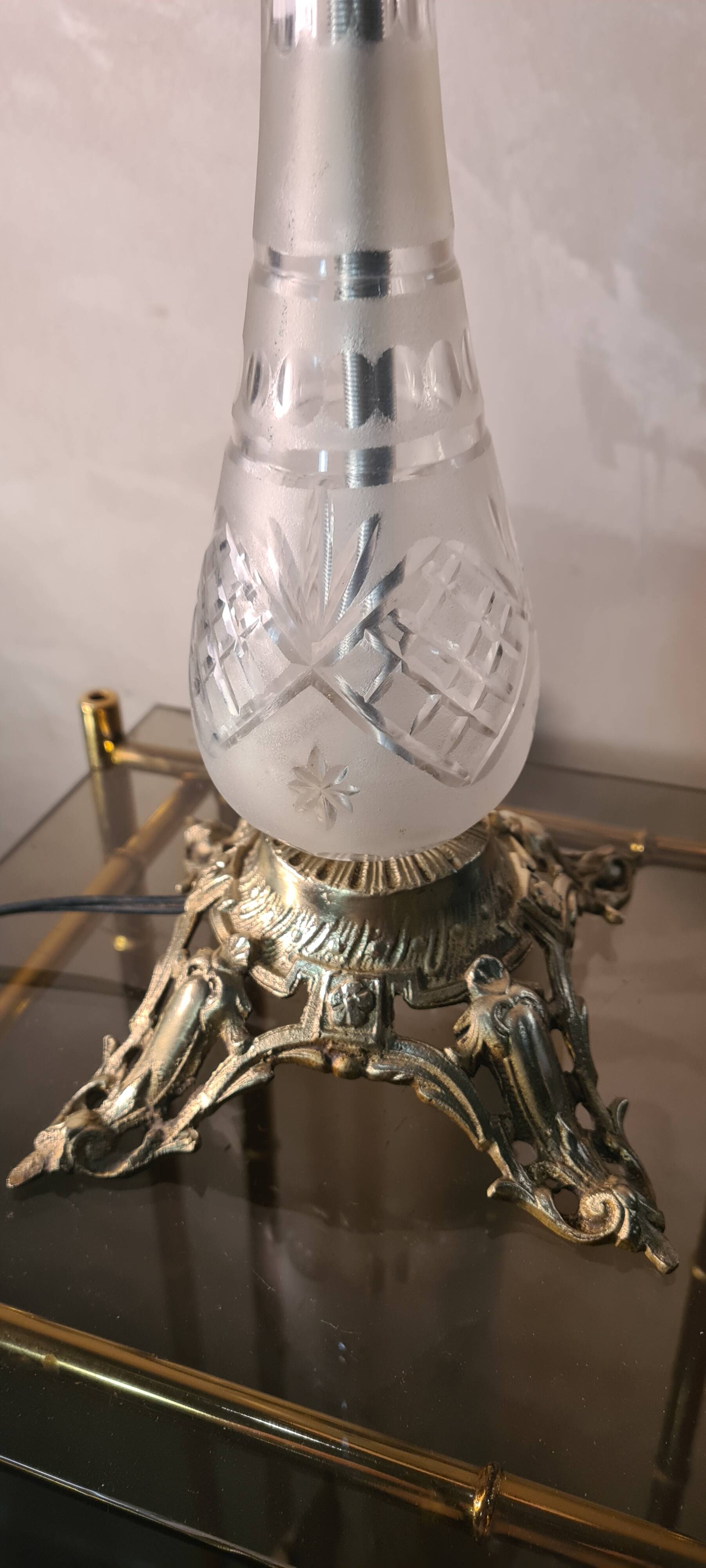Cut crystal and bronze lamp