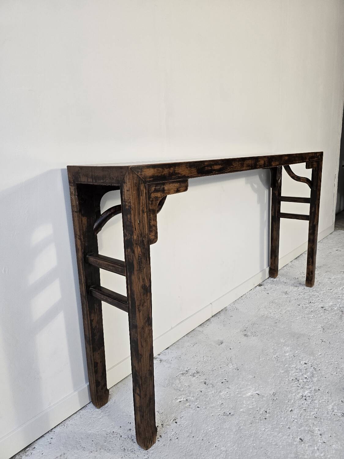 Console en bois, Chine début XXème