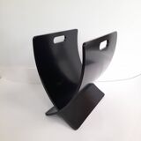Black lacquered wood magazine rack