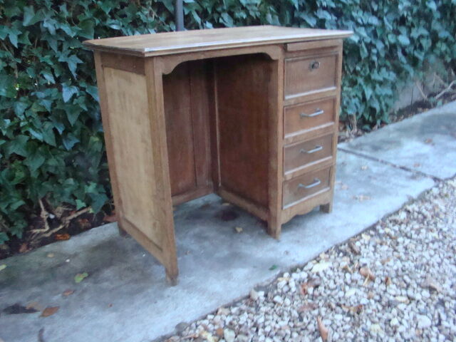 Old oak administration office