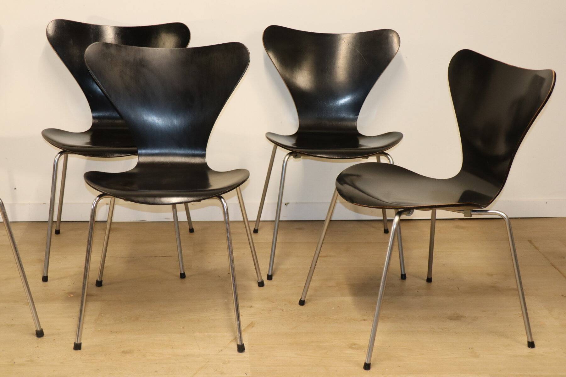 Series 7 Chairs Arne Jacobsen edition Fritz Hansen, 1965