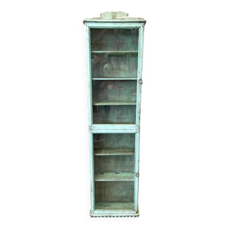 Petite vitrine en bois laqué vert