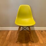 DSW chair by Charles & Ray Eames