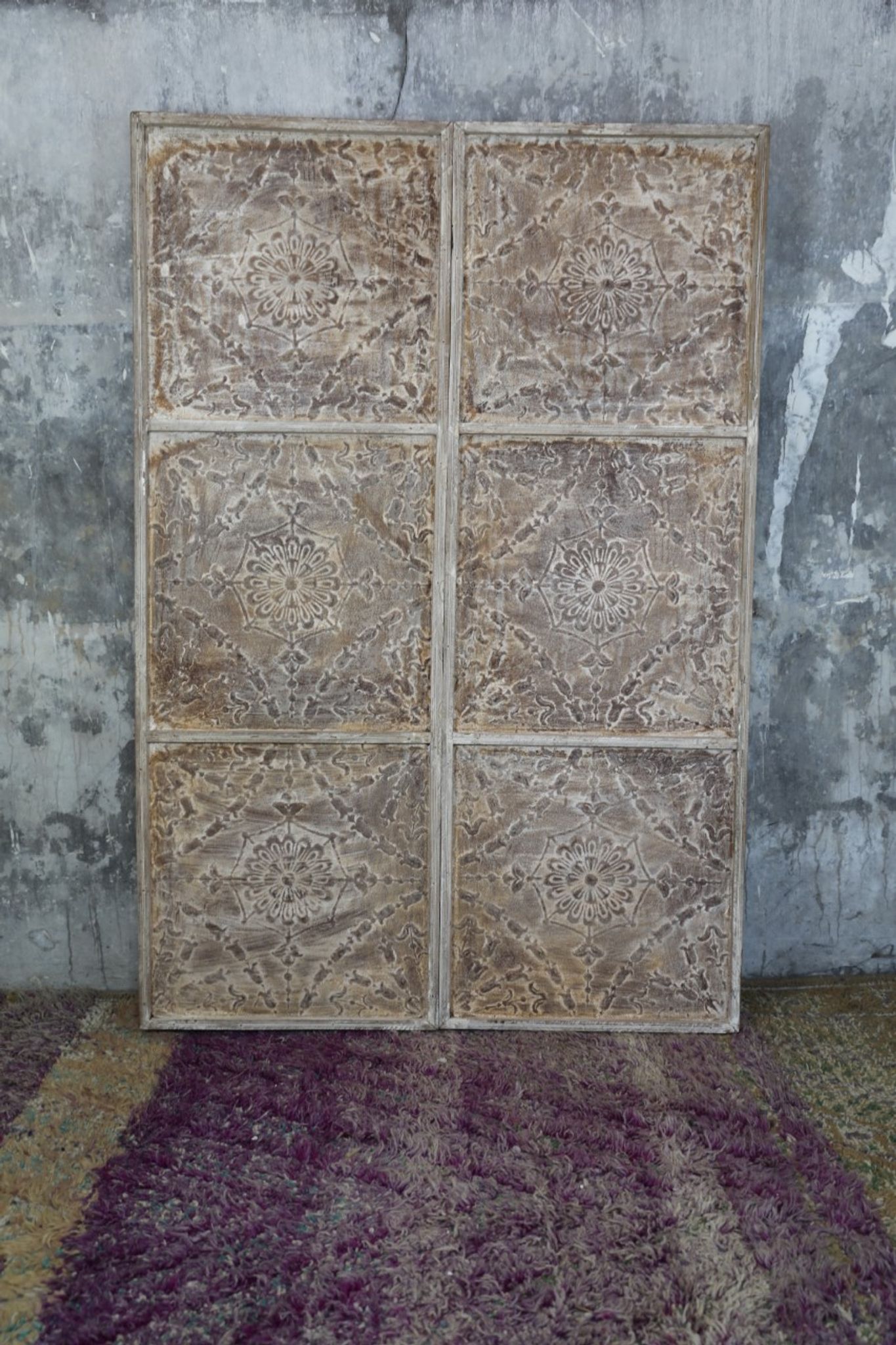 Screen - decorative panel in 3 wings - metal and wood rosettes