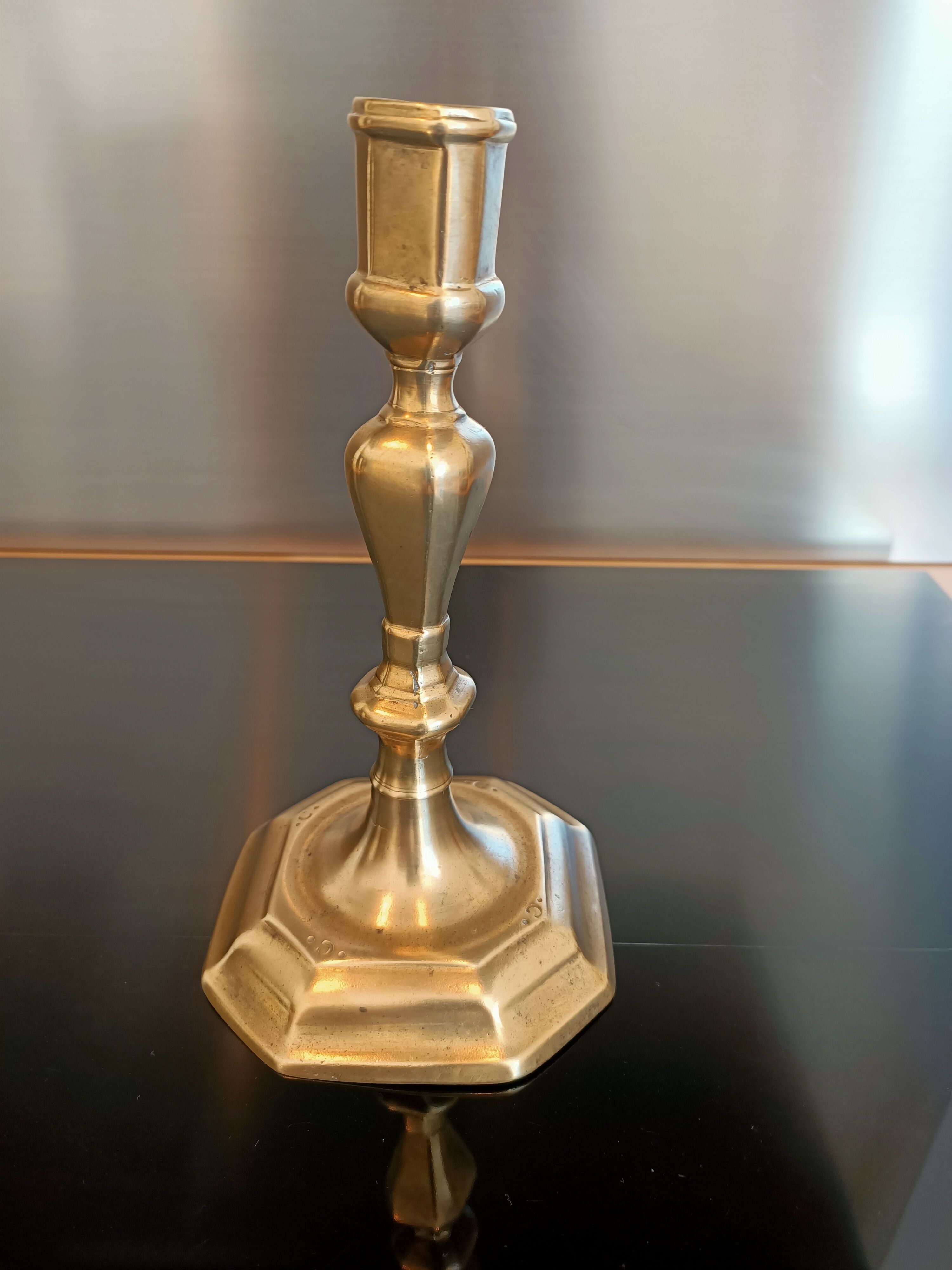 Candle holder in gilded bronze from the Louis XIV period