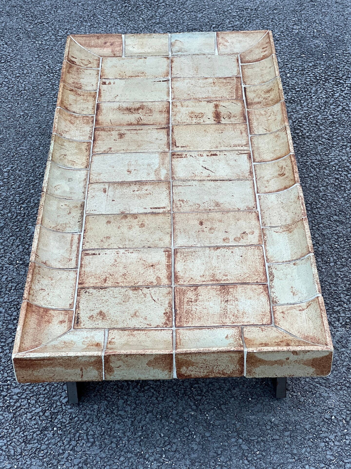 Roger Capron coffee table model "Cuvette" 1960