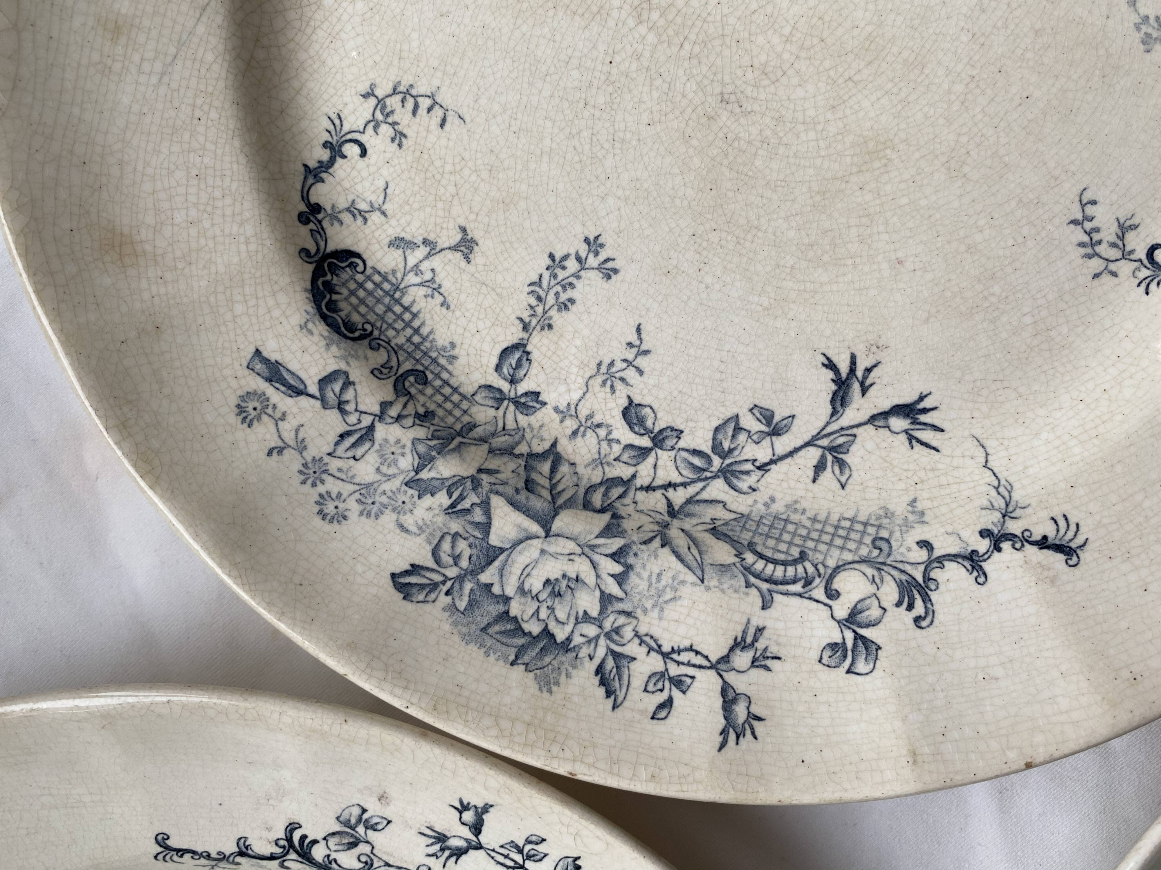 Lot de 5 assiettes en terre de fer