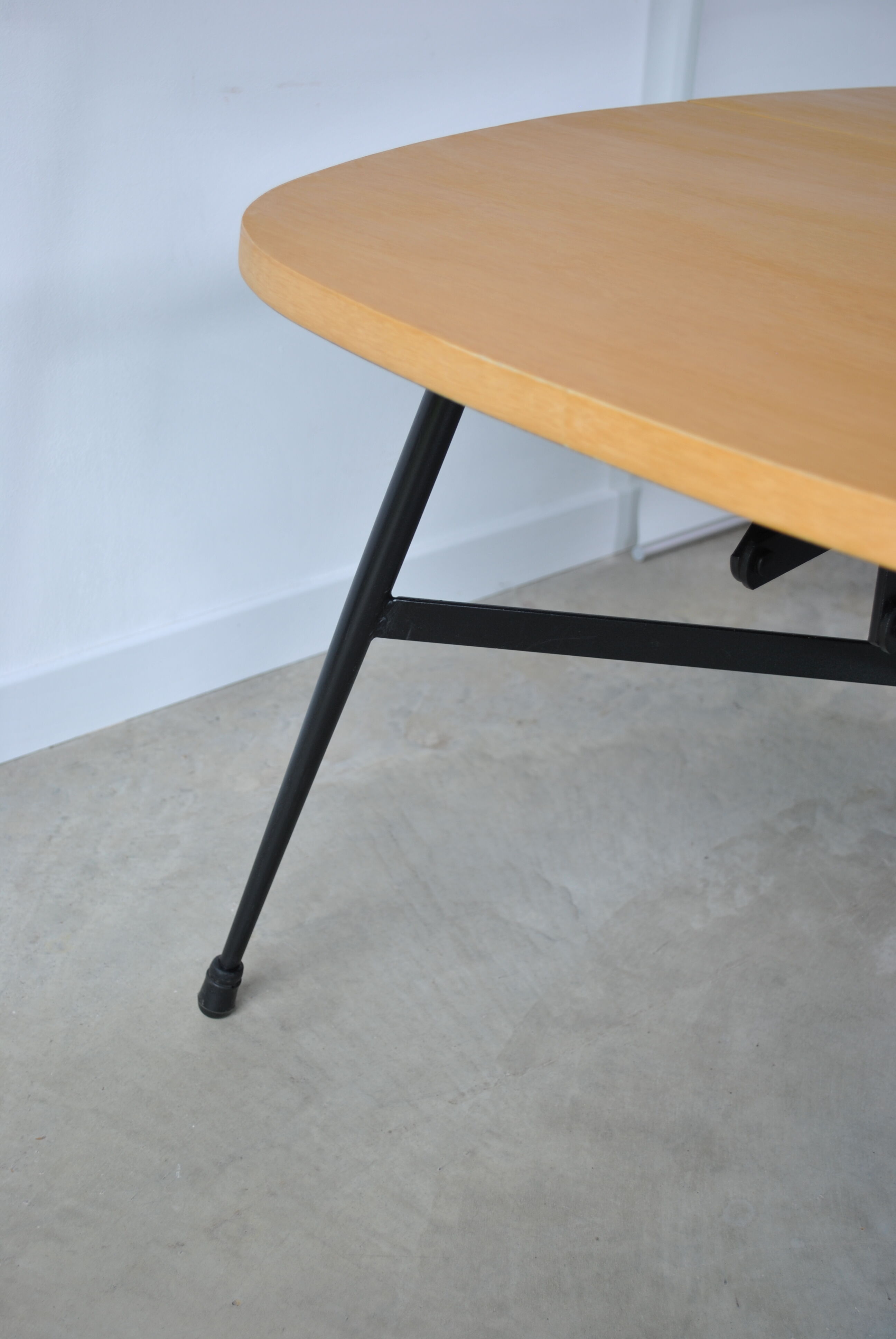 Liftable coffee table Smorrebrod 1960 in Teak