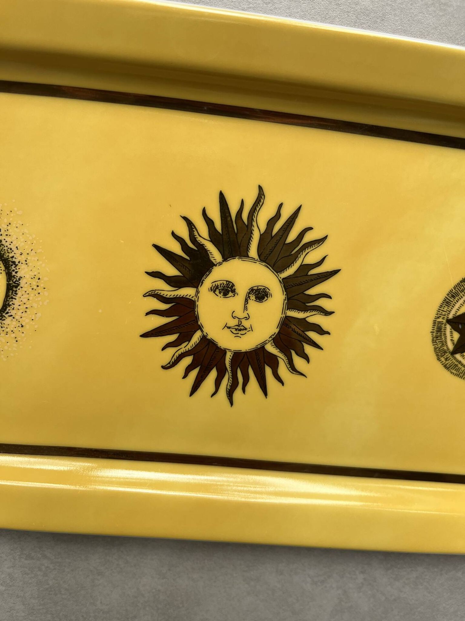 Porcelain cake dish with gold decoration, Moon and Sun