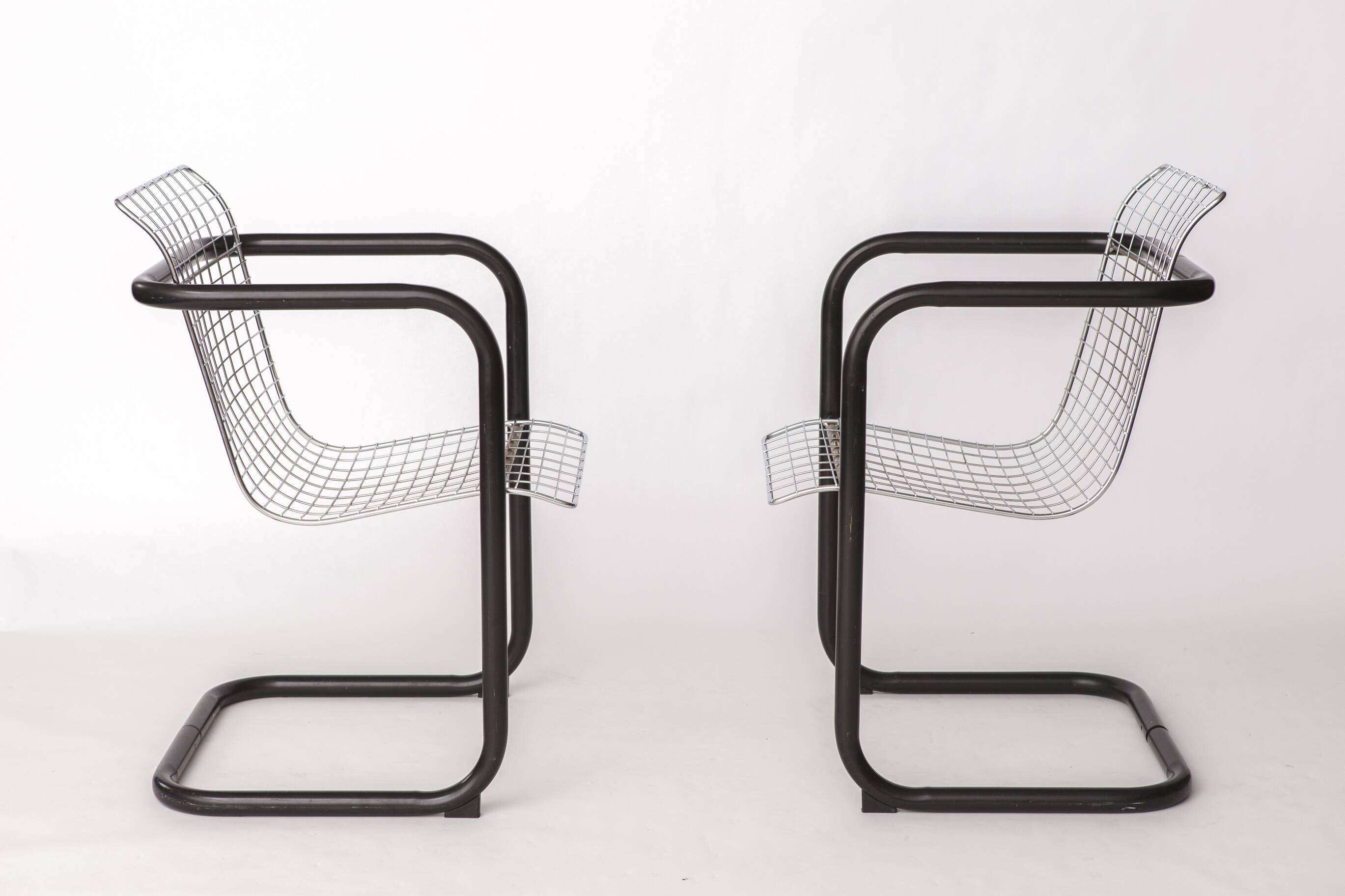 Pair of Vintage Metal Armchairs – Chrome Wire Mesh – Italy 1980s