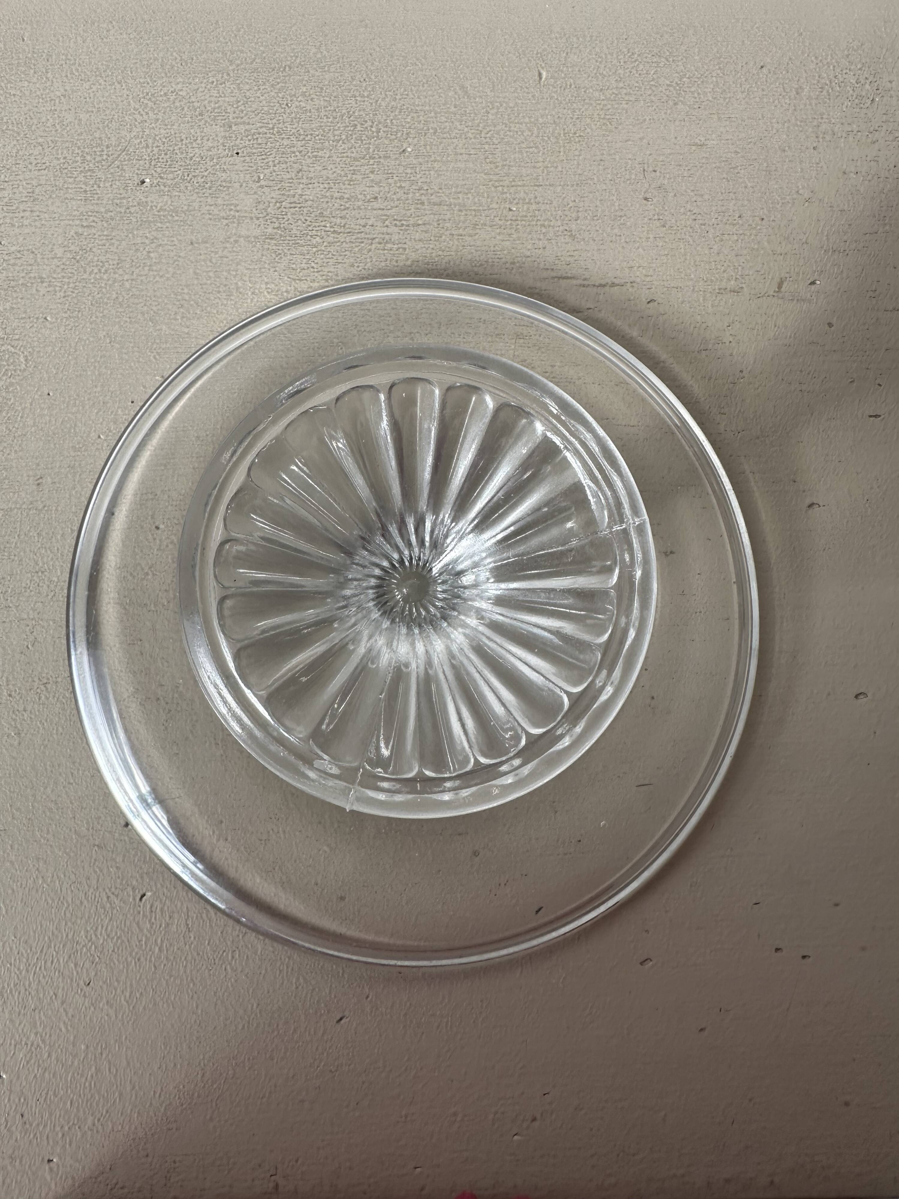 Cake stand
