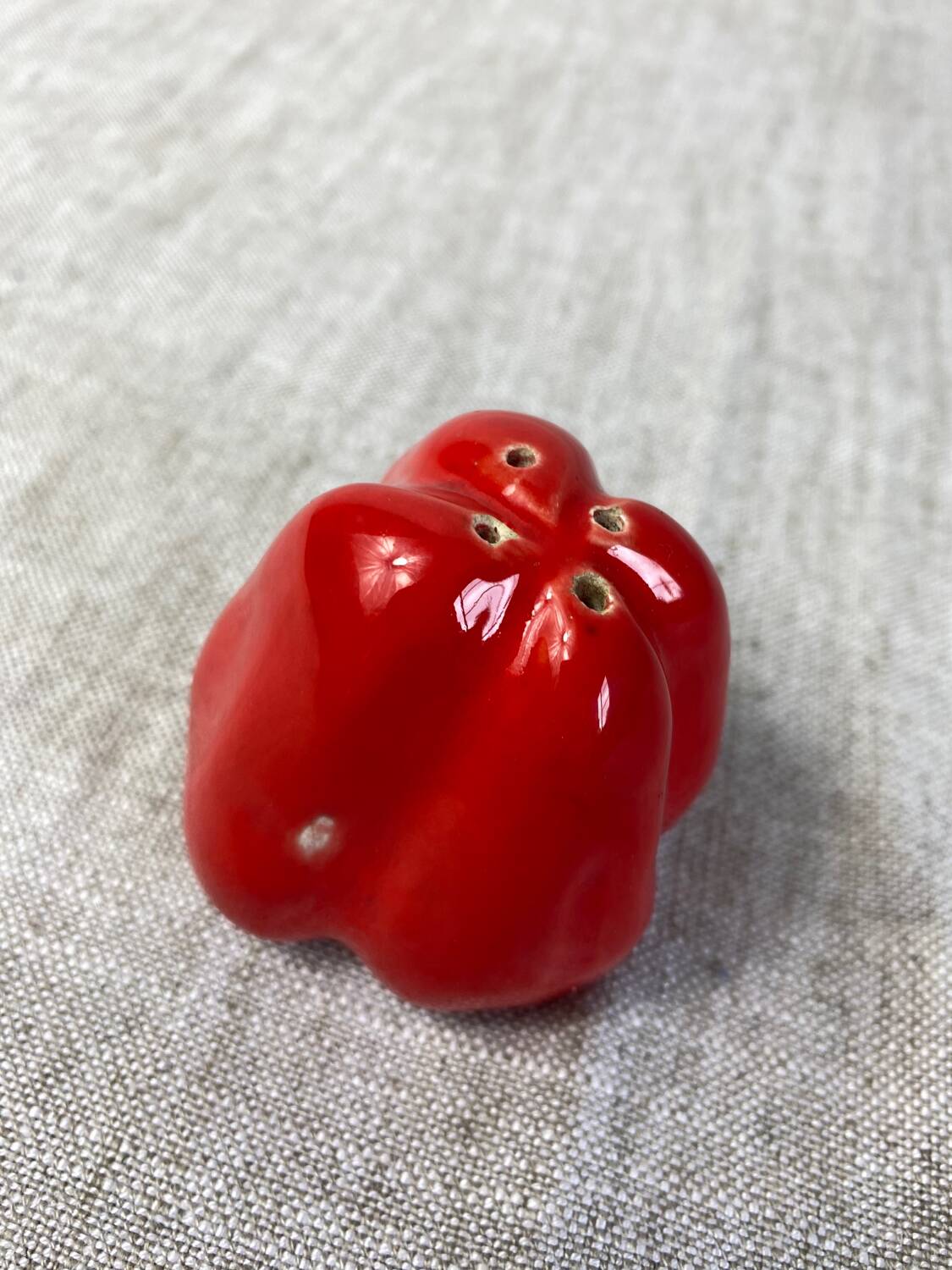 Ceramic salt and pepper shakers