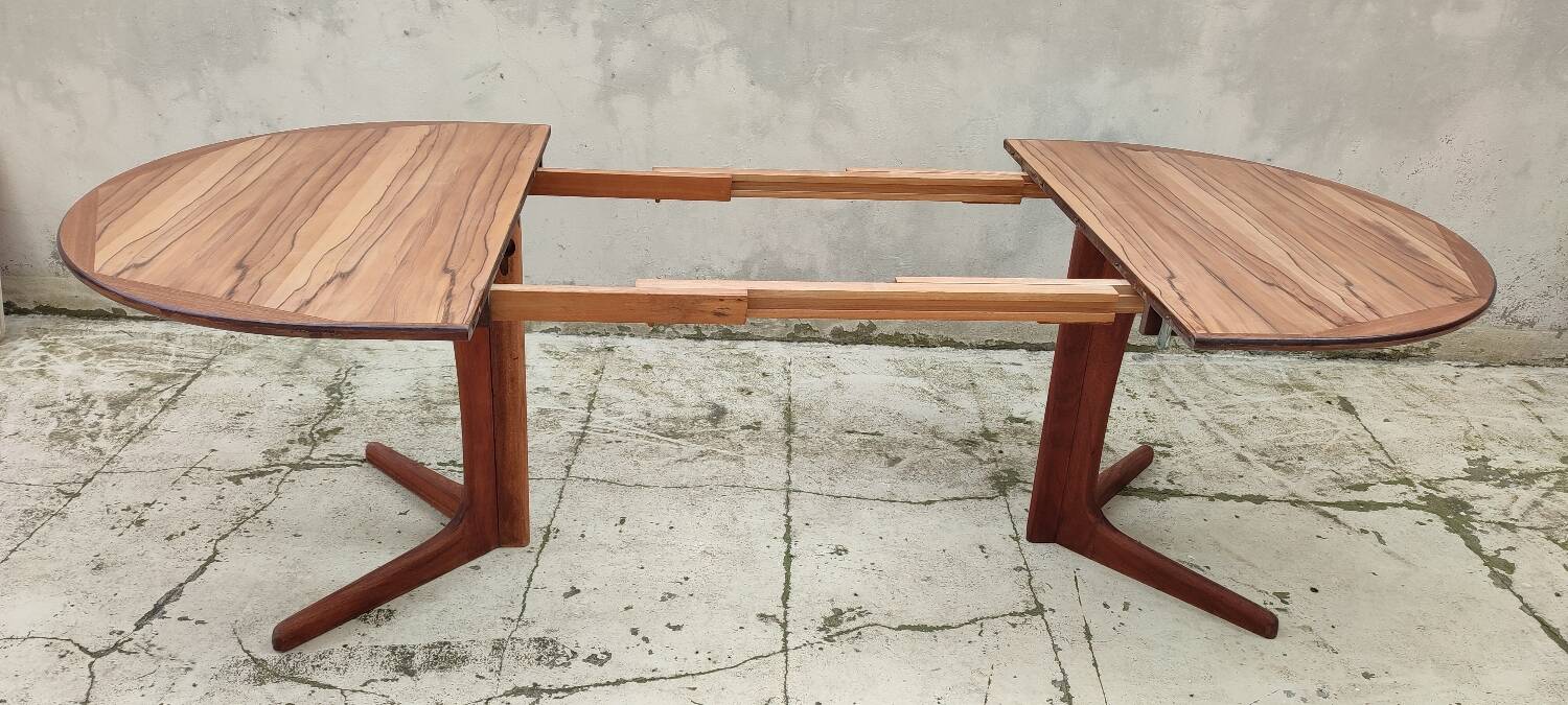 Baumann vintage Scandinavian oval table