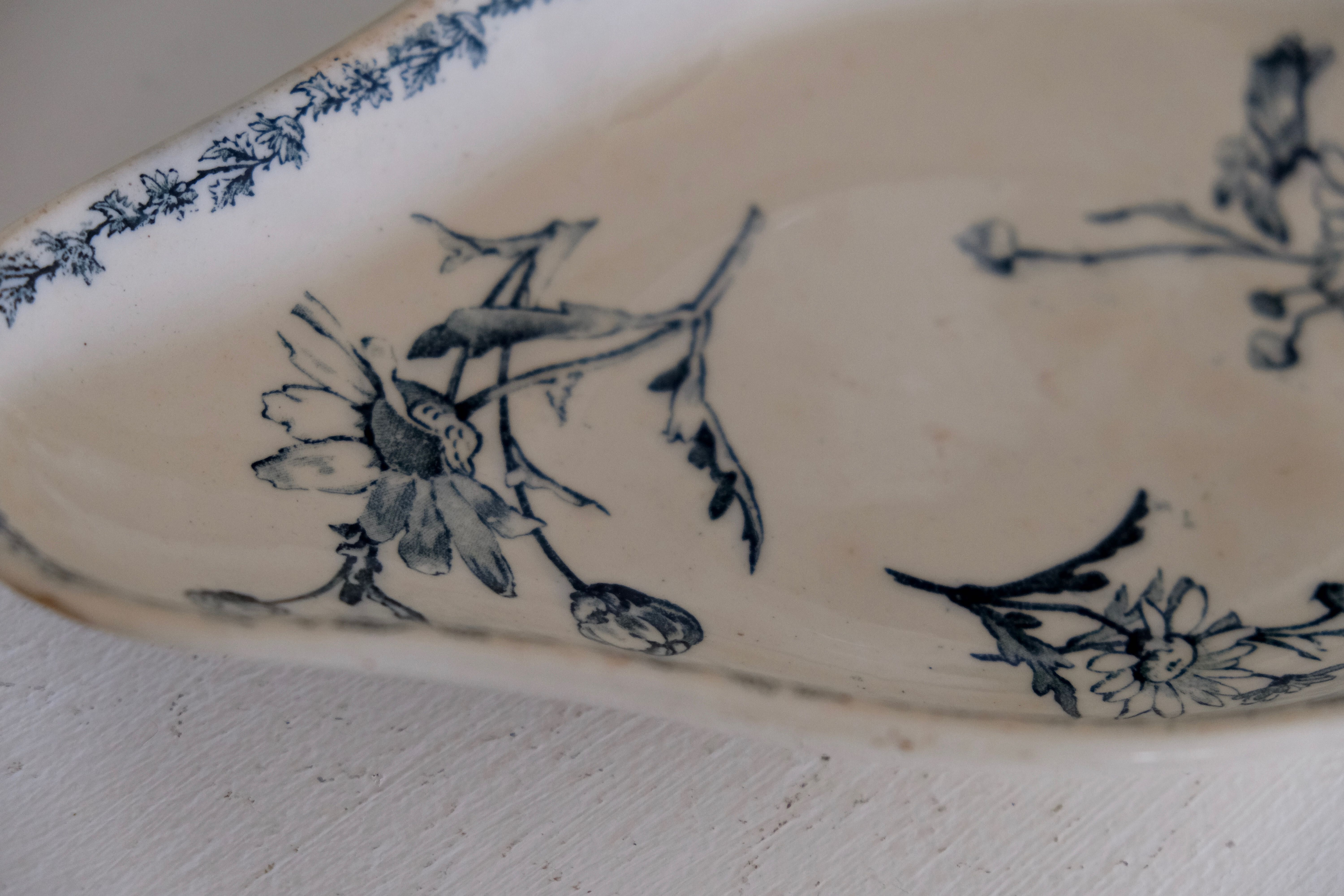 Ravier antique "Marguerite" Luneville faience XIXth