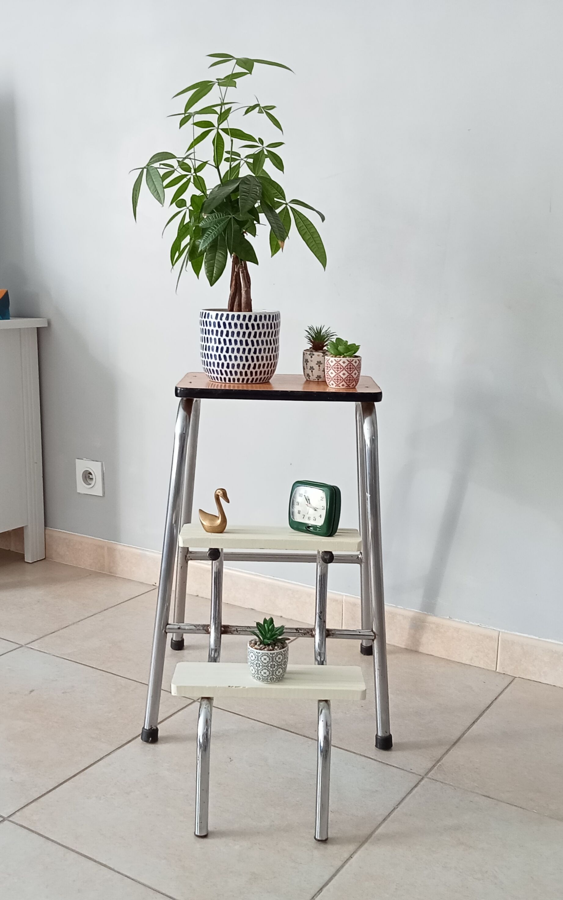 Vintage folding stepladder 60s