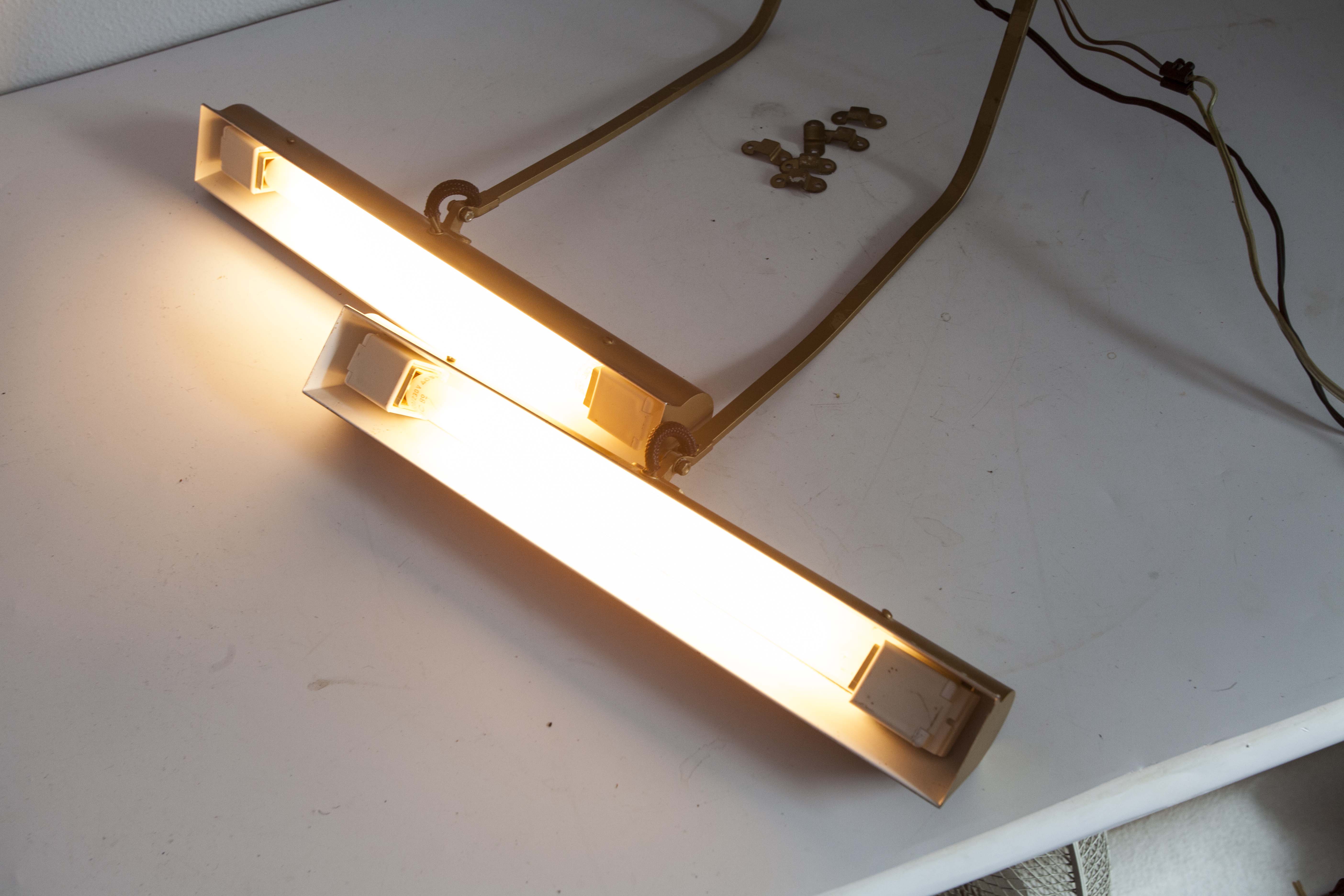 Lot of 3 brass painting wall light