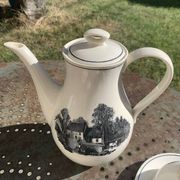 Coffee service, in earthenware with country motif, Boch La Louvière Belgium