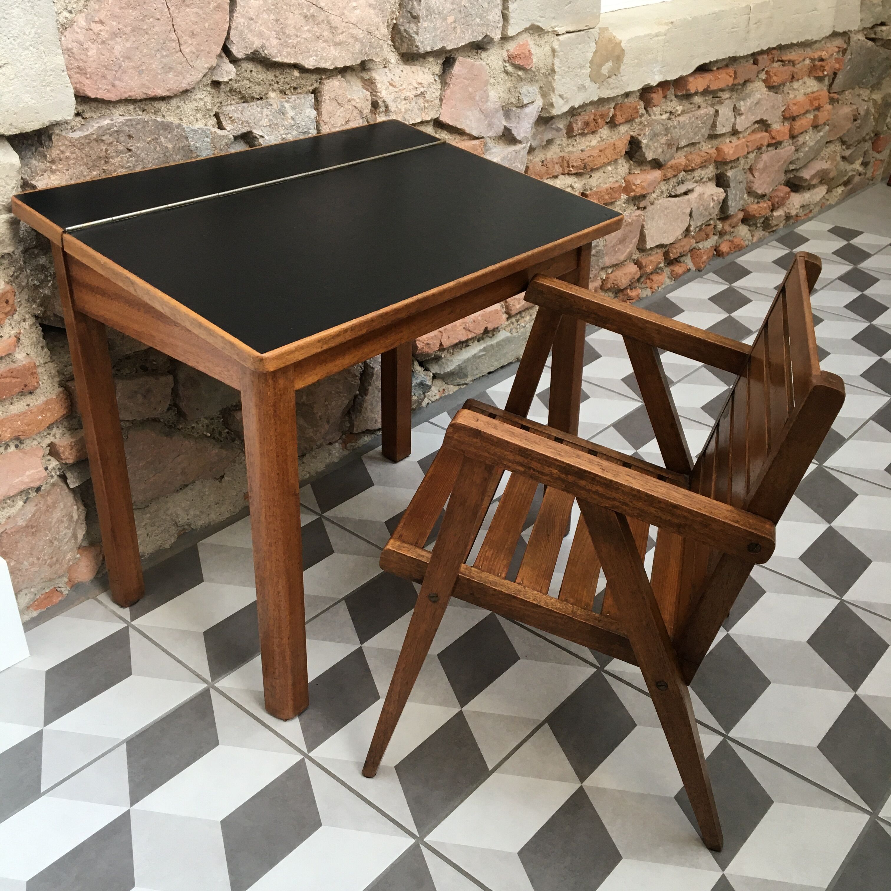 Set of folding desk and children's chair