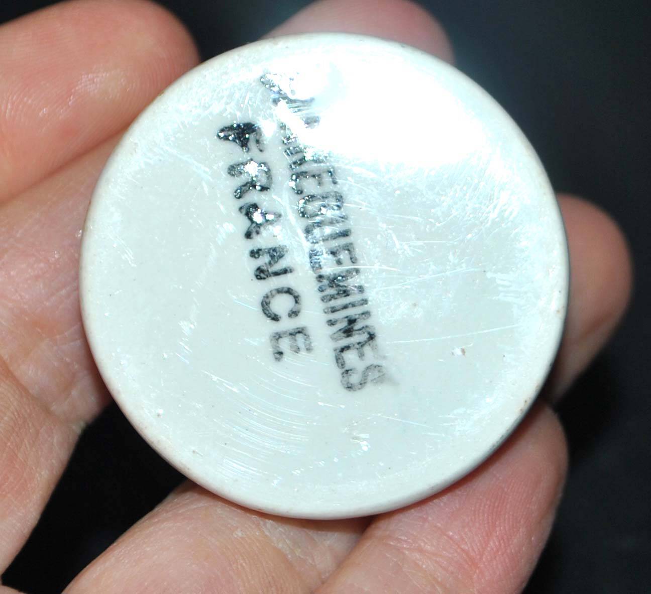 Vintage red egg cup with white polka dots in Sarreguemines earthenware H6.5cm