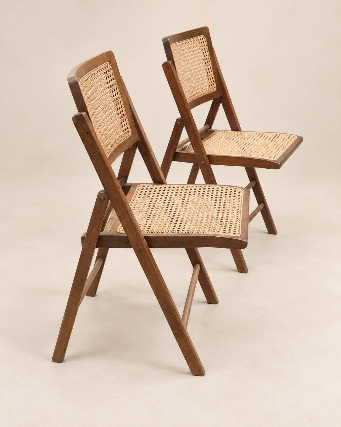 Vintage folding chair in wood and cane – 1960s/70s