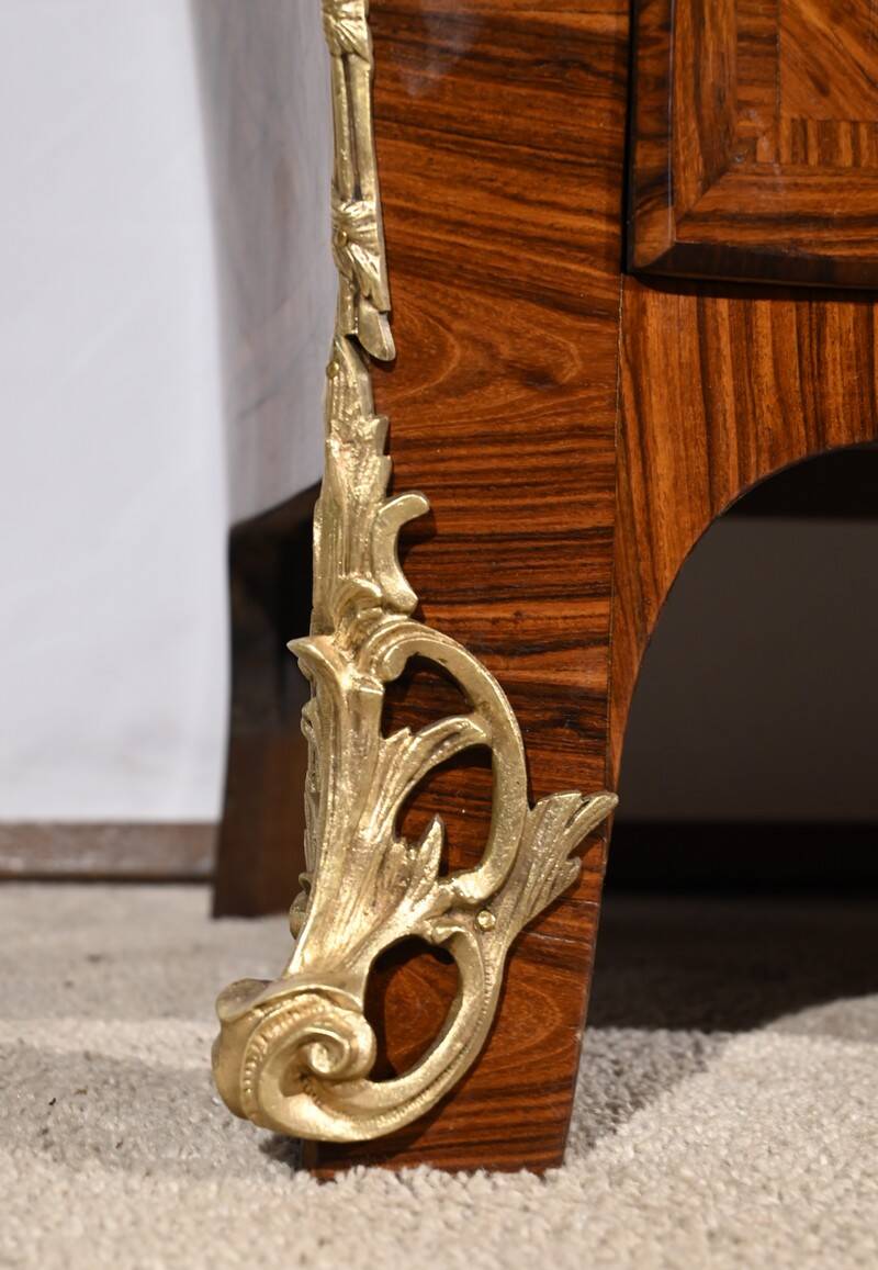 Tomb Commode in Violet Wood Marquetry, Transition Louis XIV / Louis XV style – 1st Par