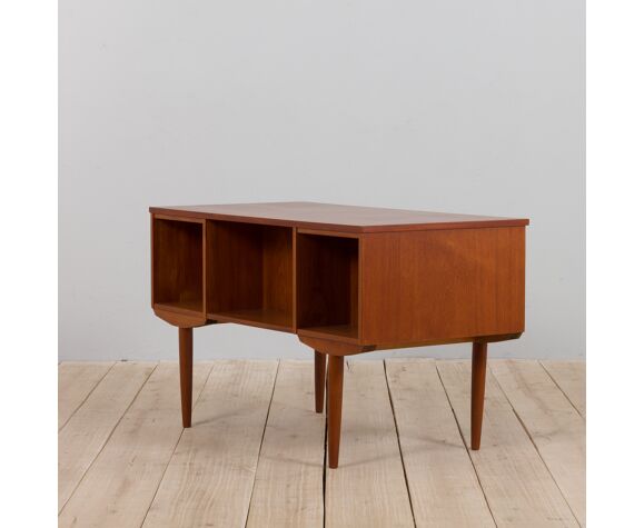 Teak desk by J. Svenstrup for A.P. Møbler, 1960s | Selency