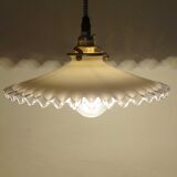 White opaline hanging with edge volante transparant