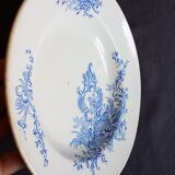 Hollow plate in earthenware decorated with flowers