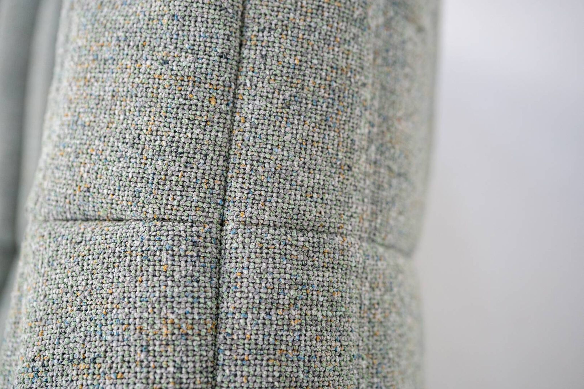 Togo set of armchair and pouf in melange tweed