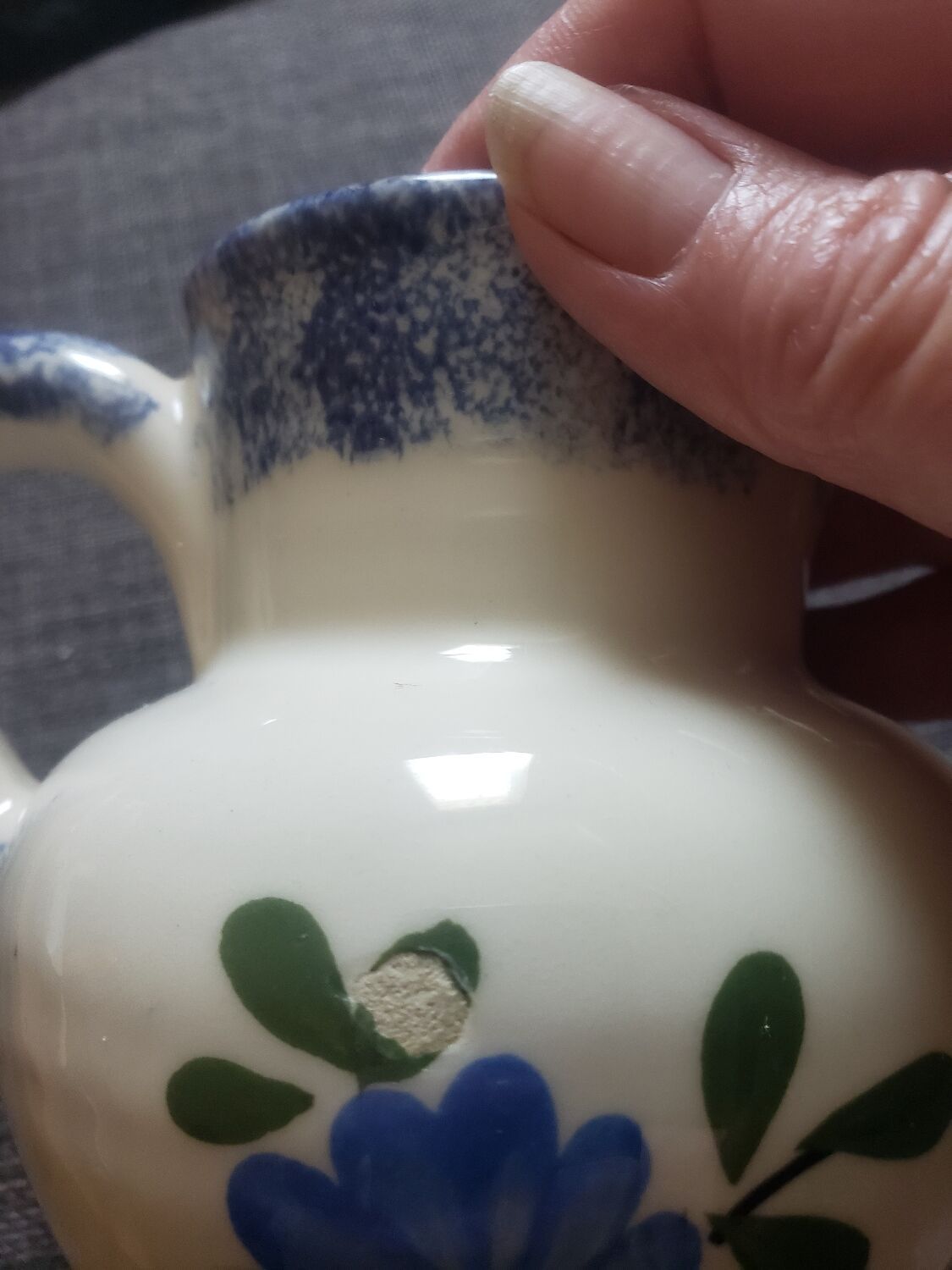 Breton pitcher sign tess