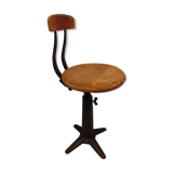 Singer workshop chair