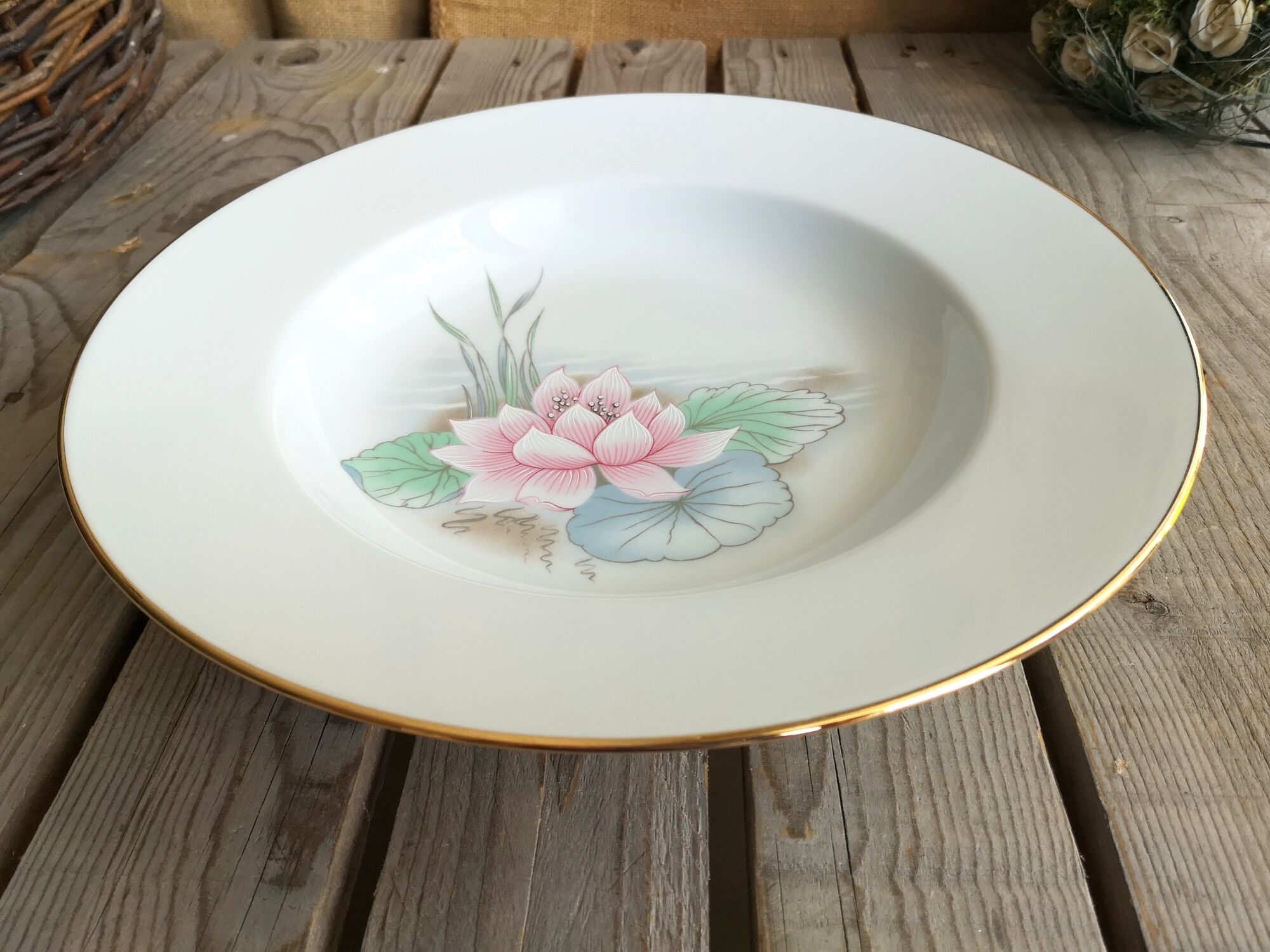 Porcelain service dish by Limoges france nenuphar rose decoration
