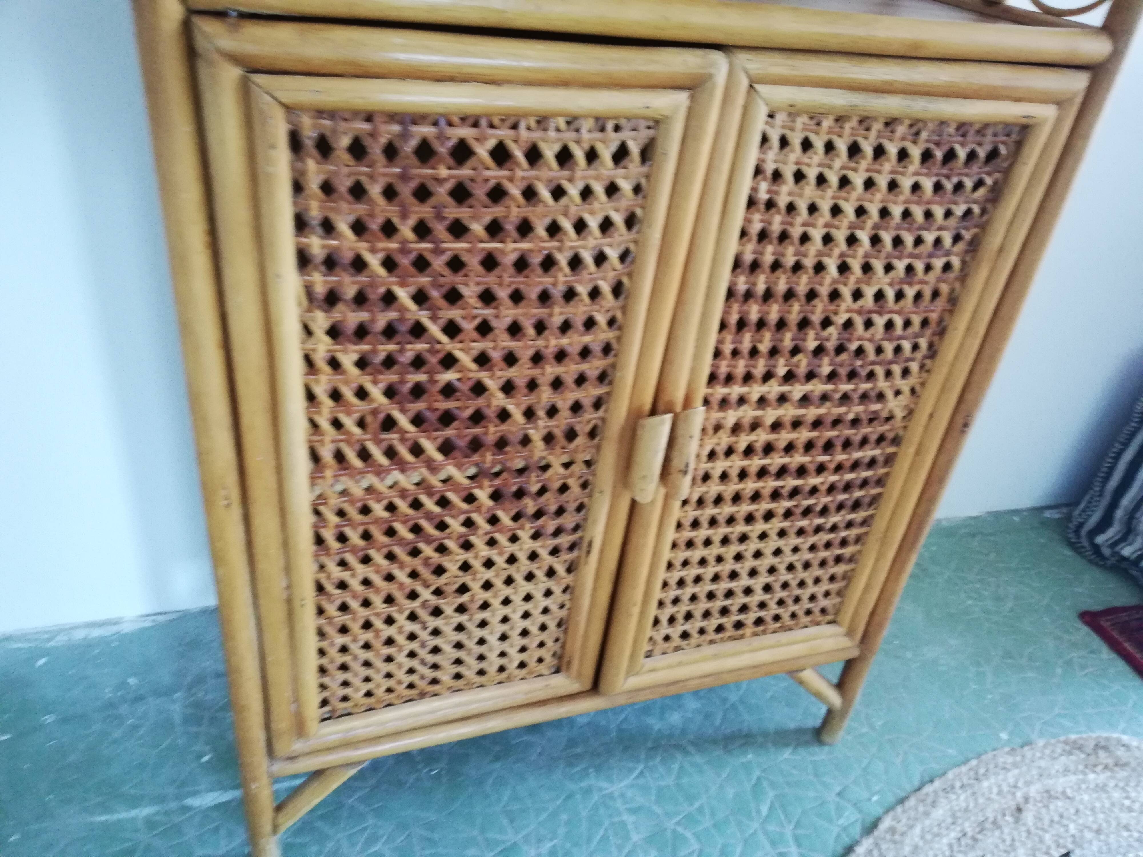 Vintage rattan sedal