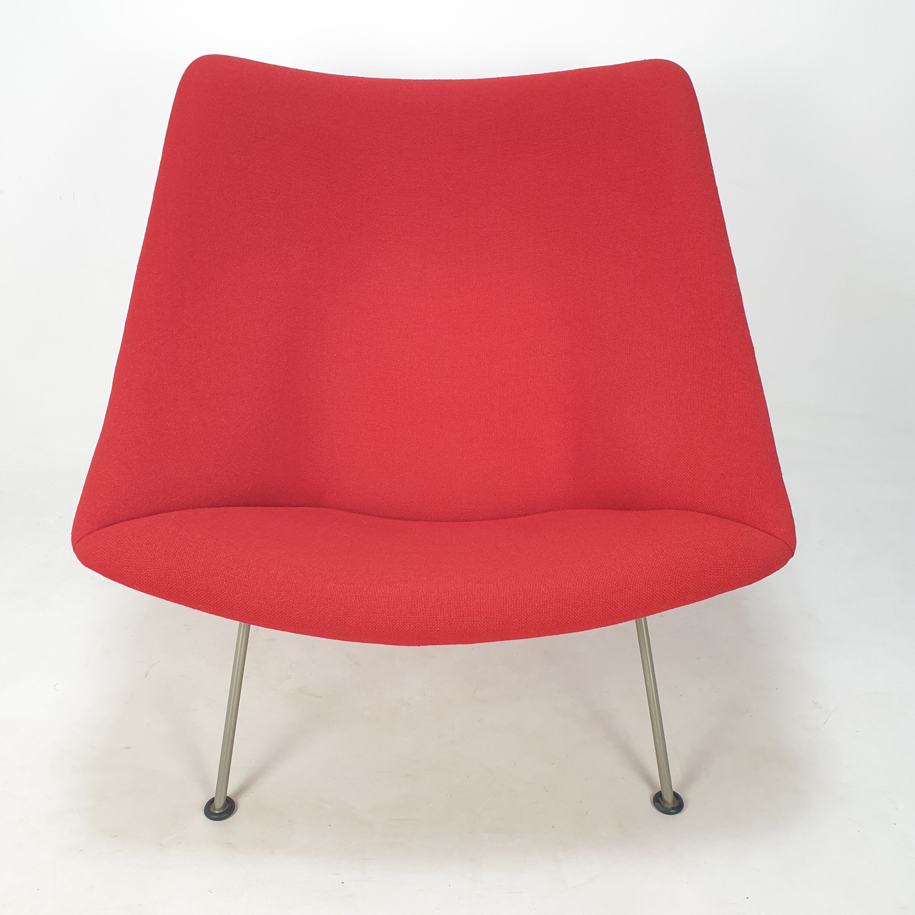 Mid Century Oyster Chair and Ottoman by Pierre Paulin for Artifort, 1960s