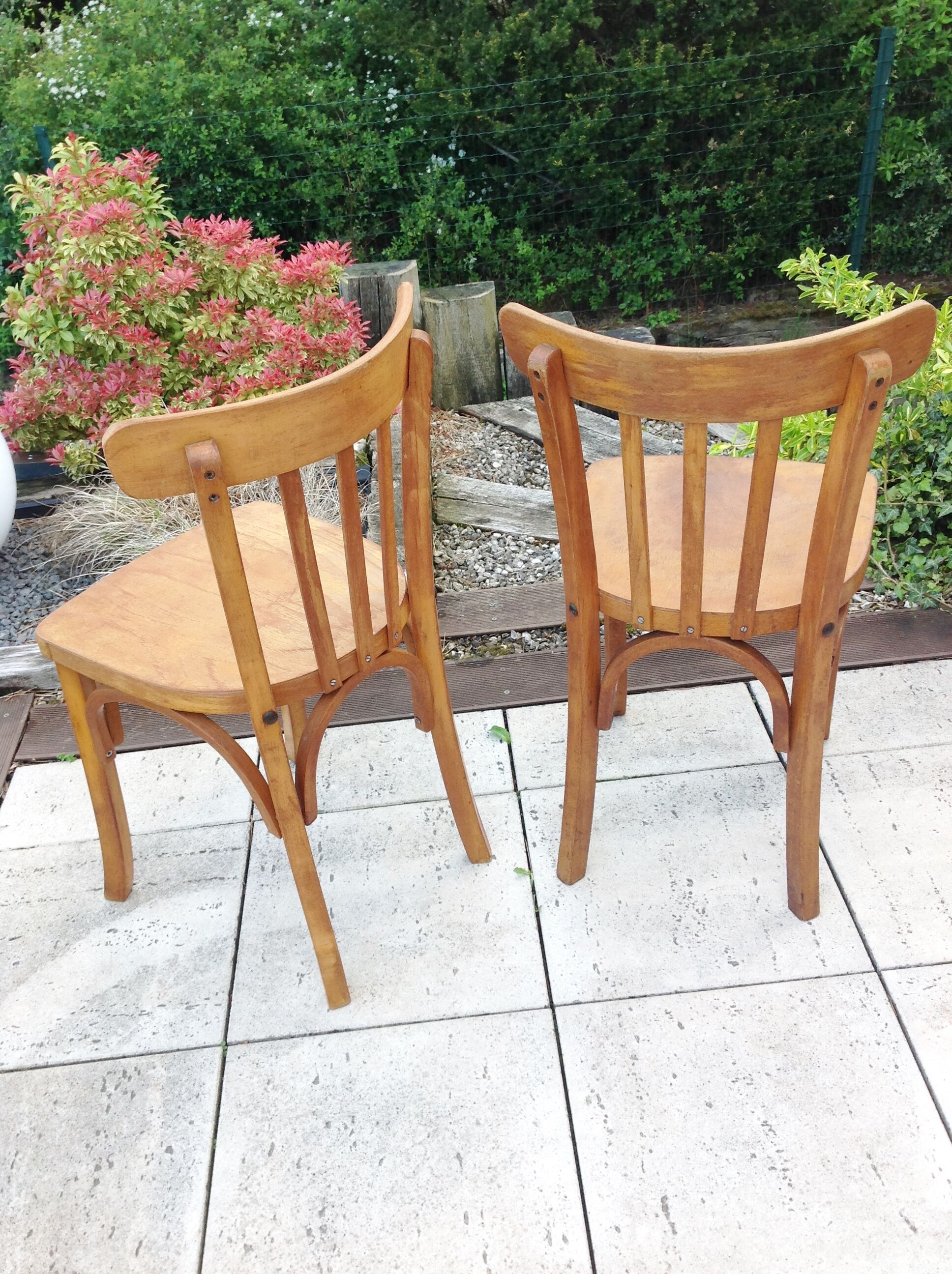 Pair of foot bistro chairs with bows / vintage 40-50s