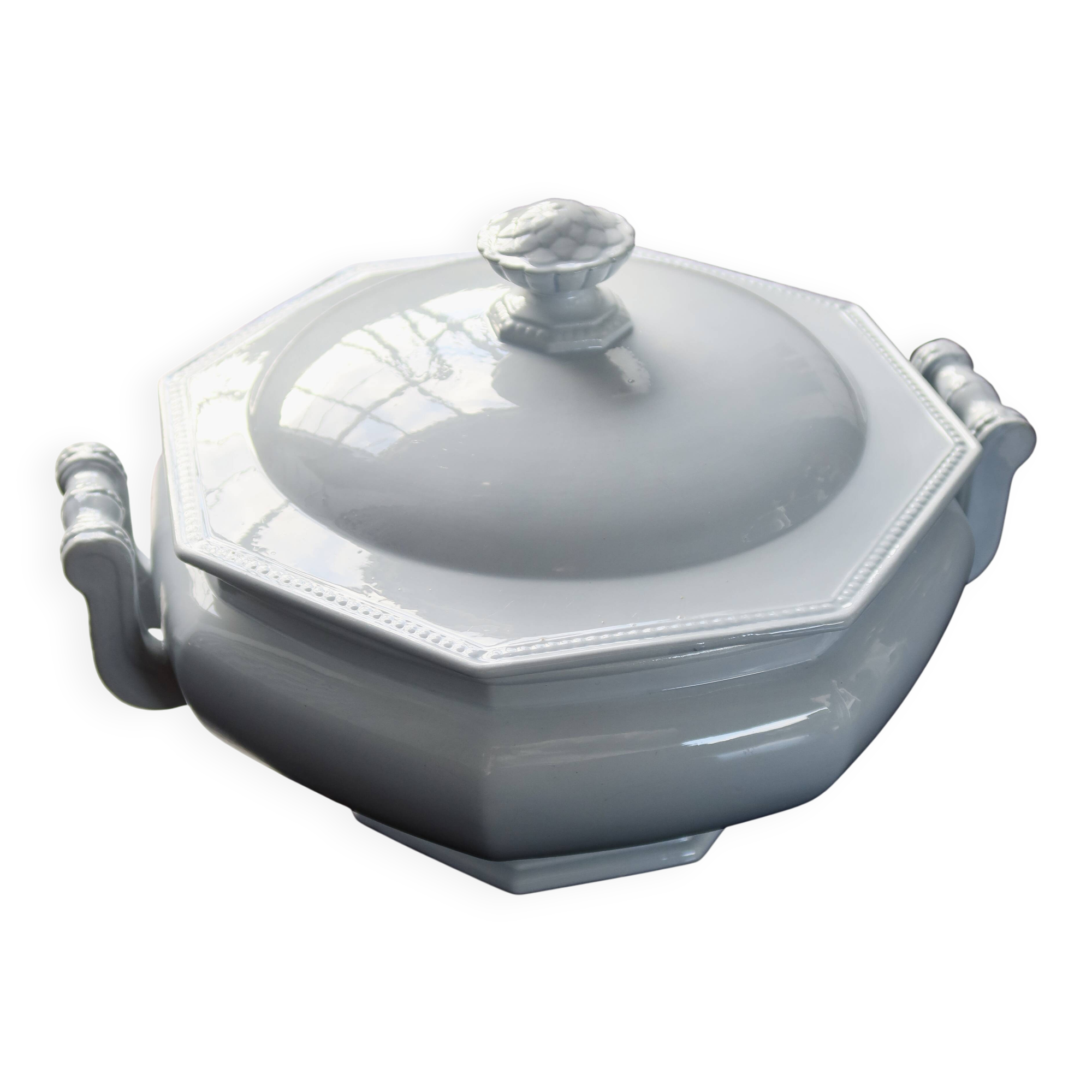 Antique Creil and Montereau earthenware tureen with blue pearl motif