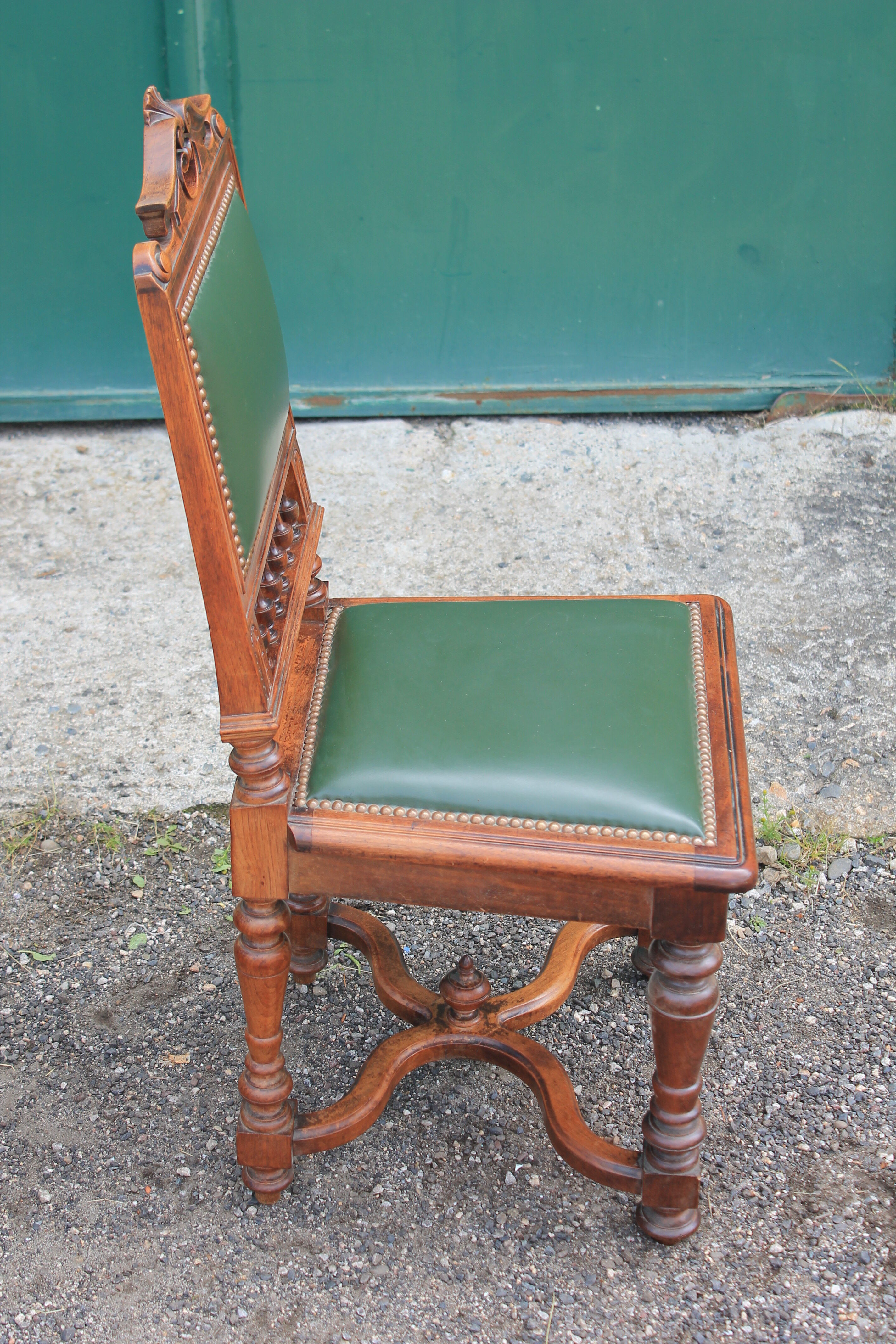 Set of 6 walnut chairs